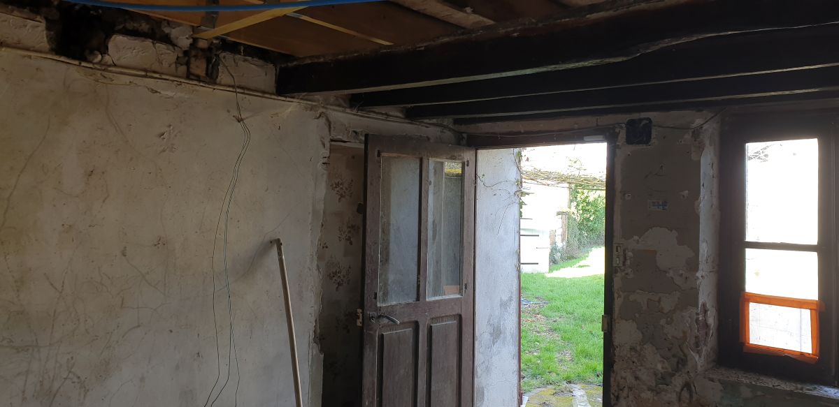 Démolition en cours cuisine Rambouillet — saignées et reprises de cloisons